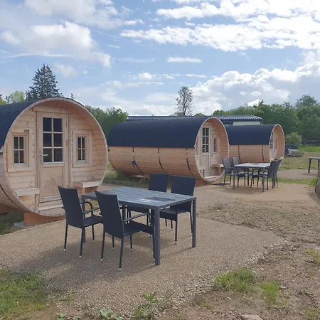Clamping Schlaffaesser Im Ferienpark Wolfsschlucht Pruem Eifel Exterior foto